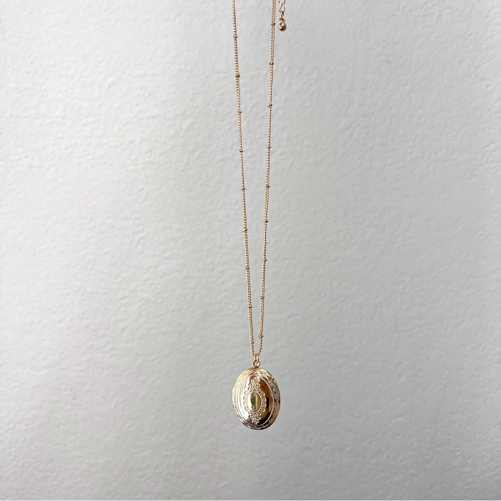 12” gold plated locket necklace